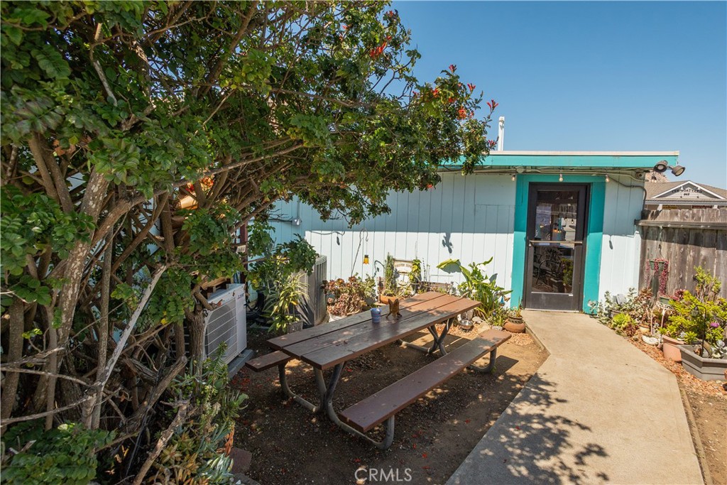 main property photo 13