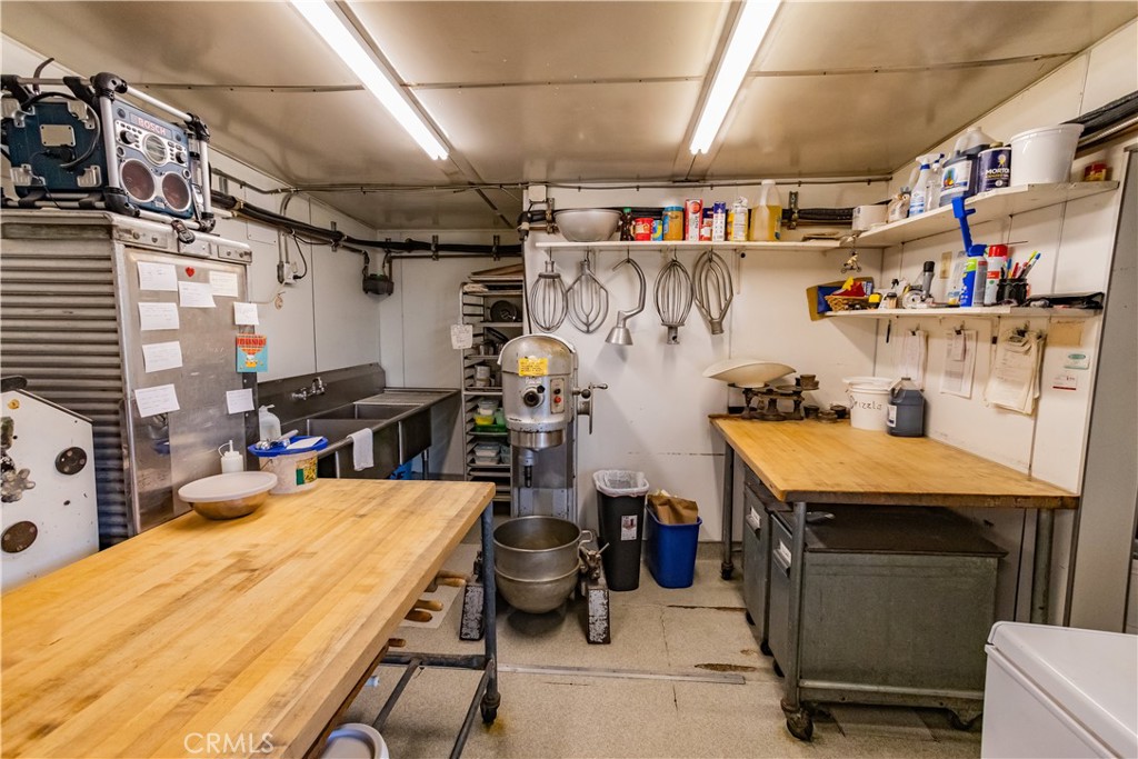 main property photo 59