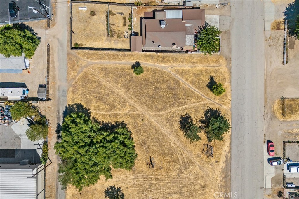 main property photo 14