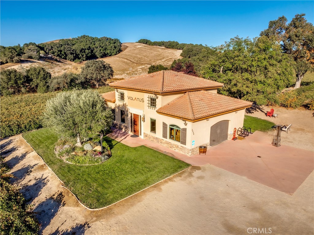 main property photo 6