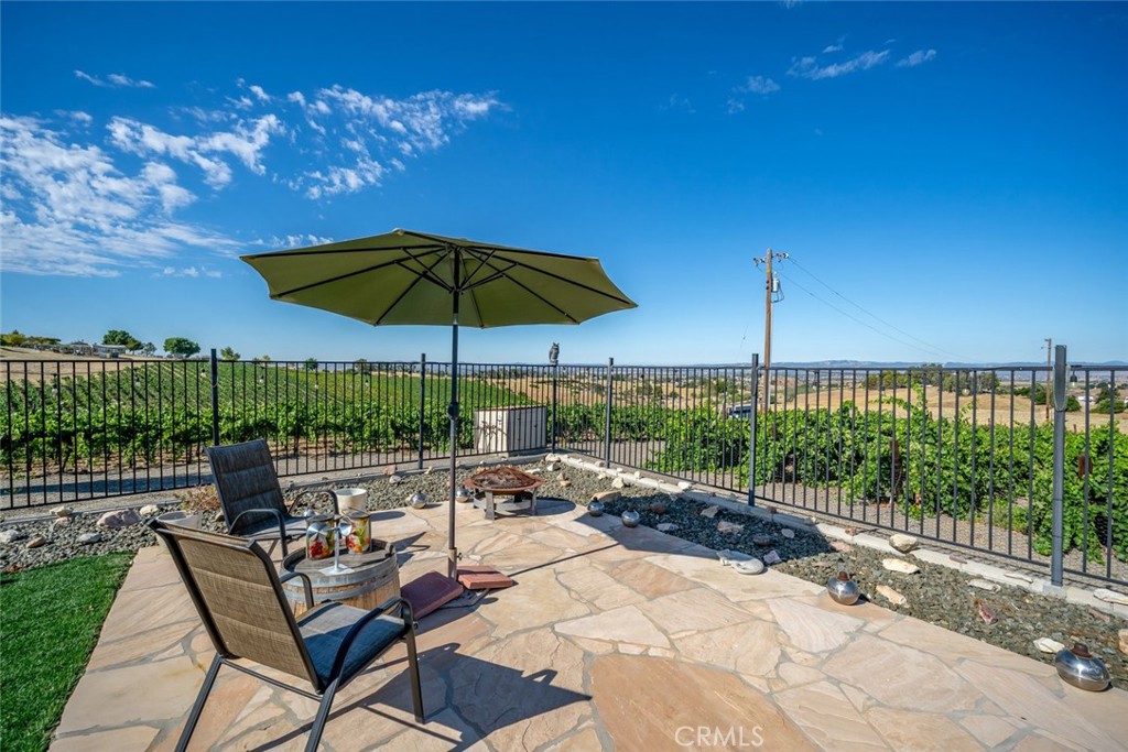 main property photo 15