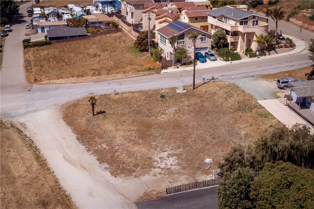 main property photo 11