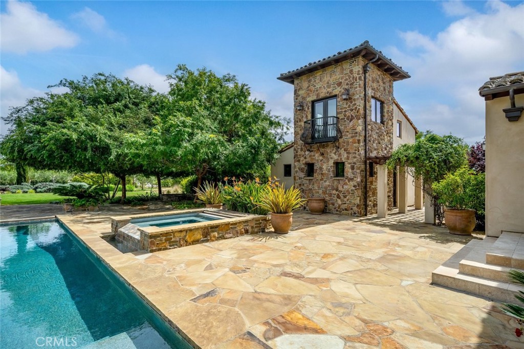 main property photo 45