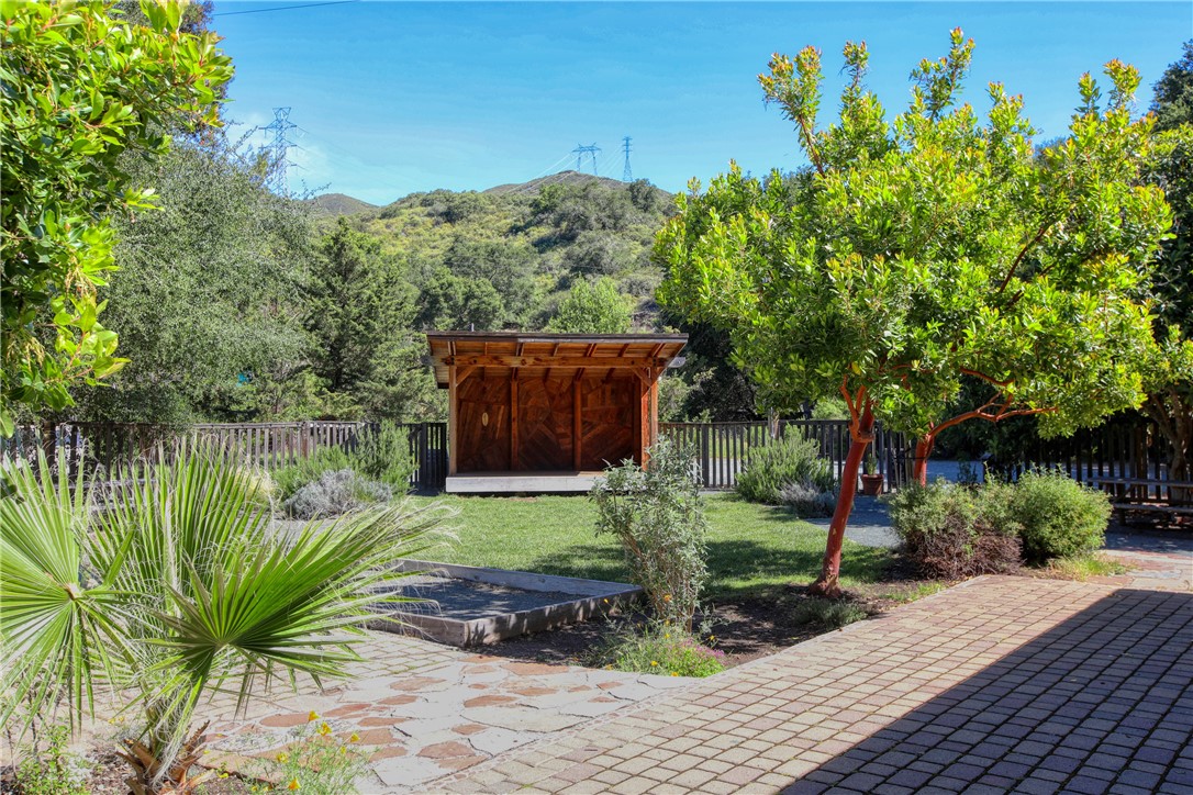 main property photo 16
