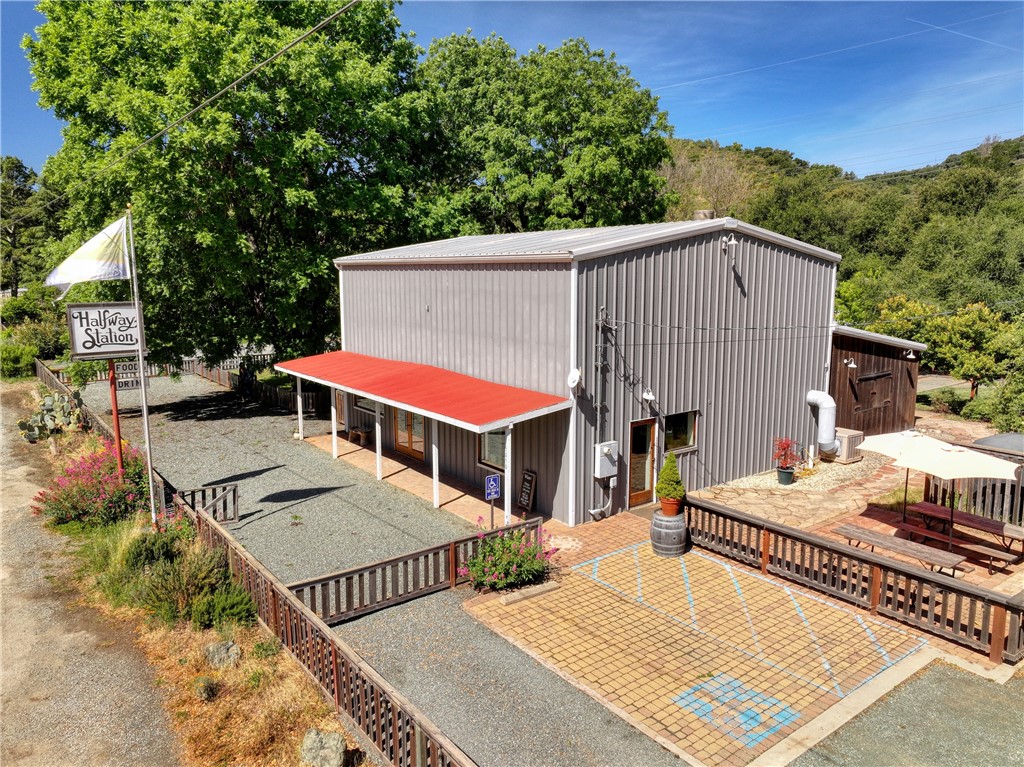 main property photo 41