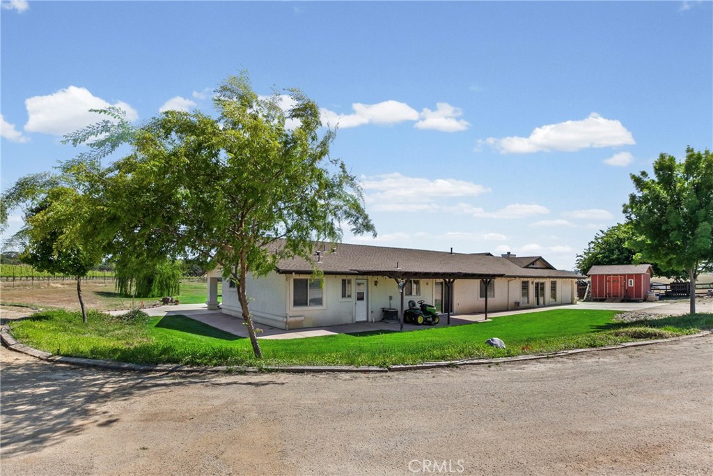 main property photo 41