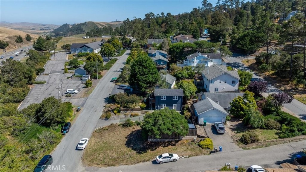 main property photo 35