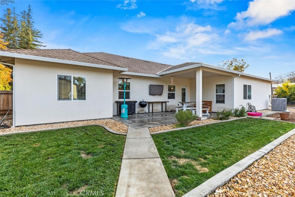 main property photo 30