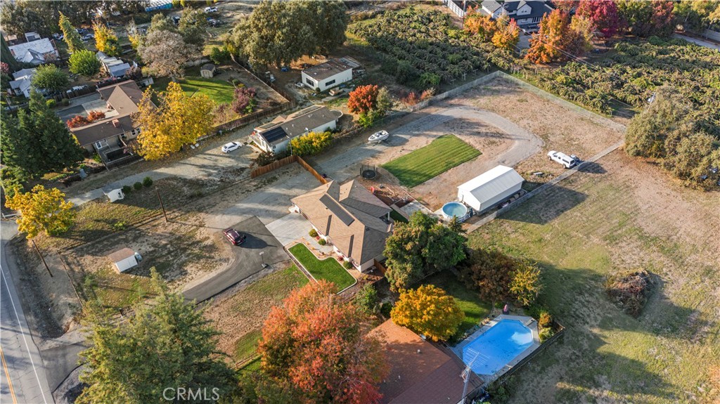 main property photo 32