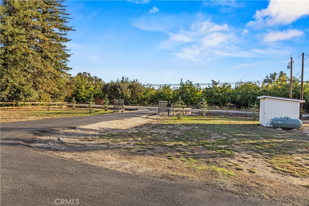 main property photo 33