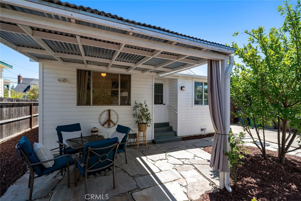 main property photo 25