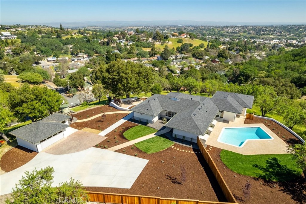 main property photo 61