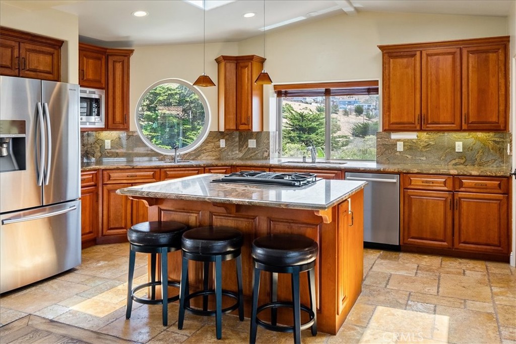 main property photo 10