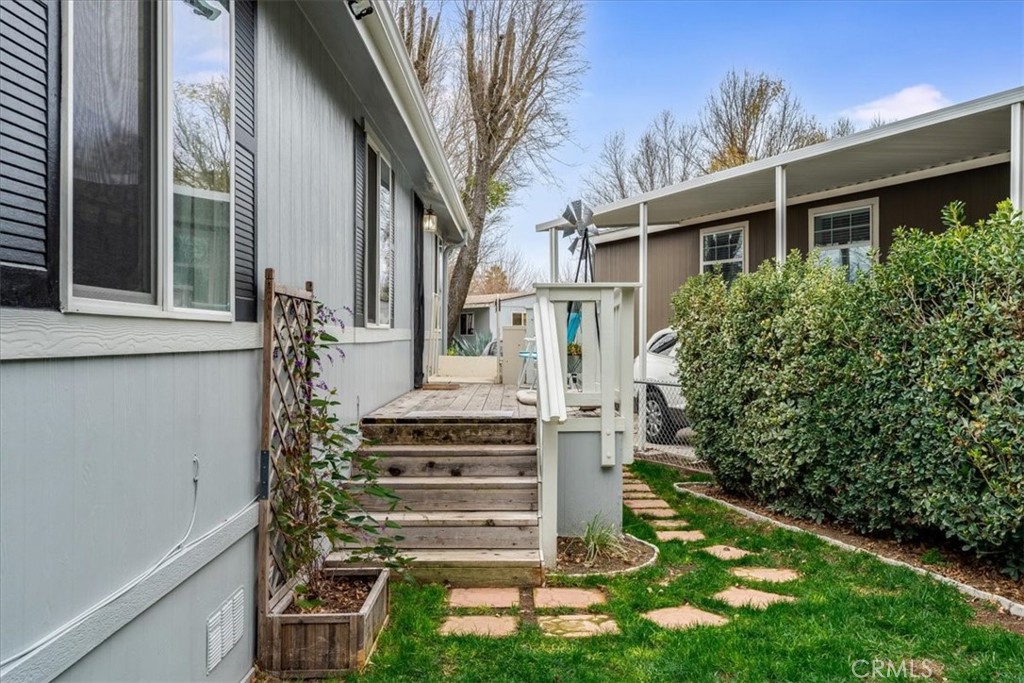 main property photo 36