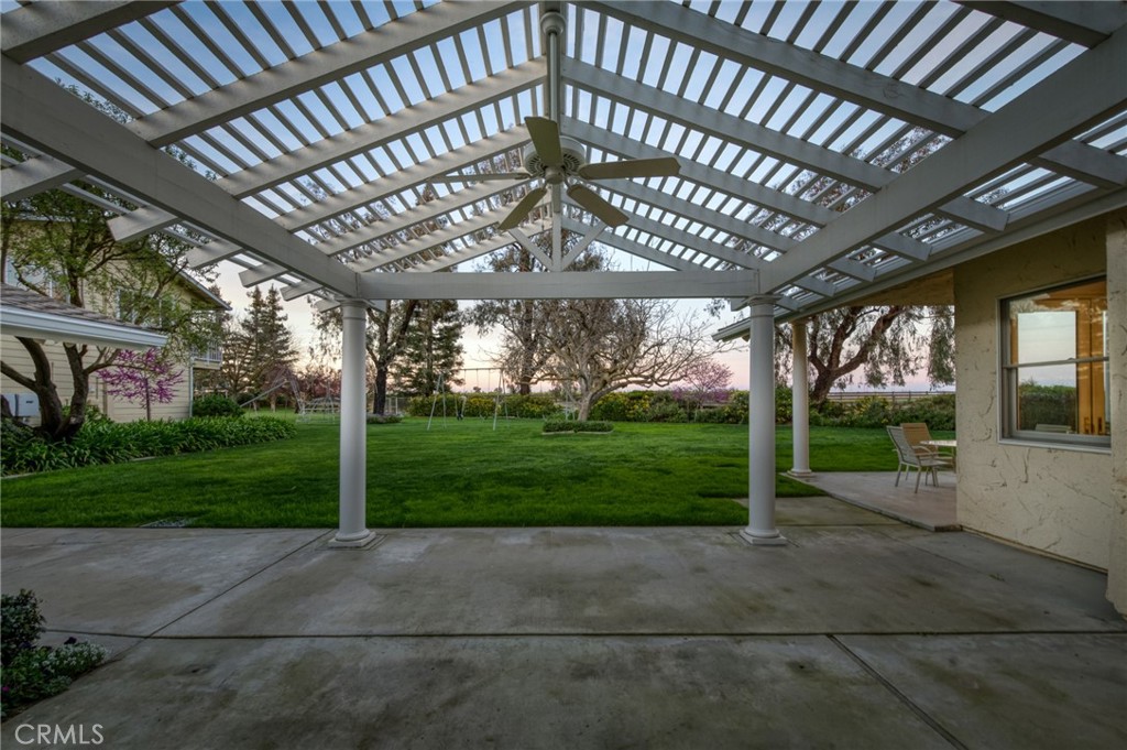 main property photo 40