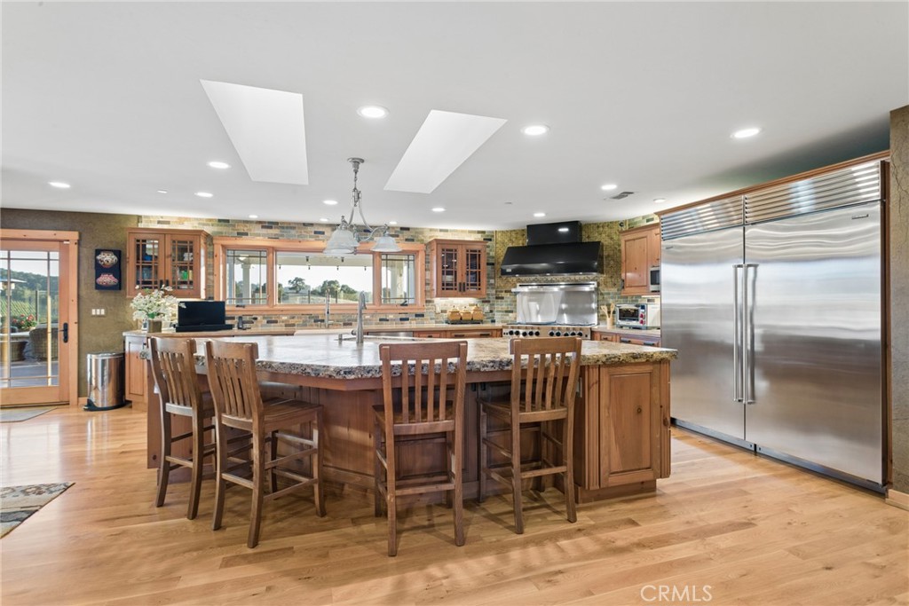 main property photo 12