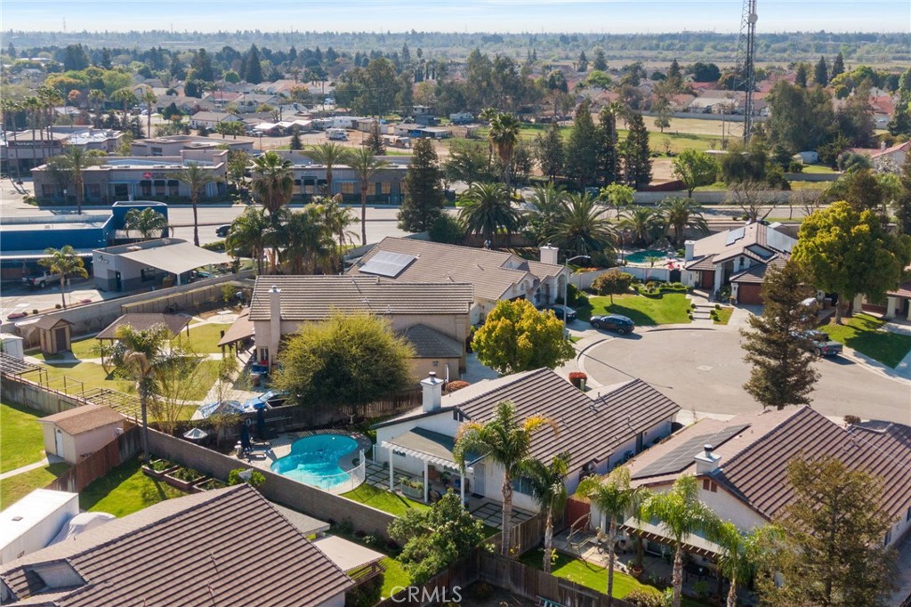 main property photo 41