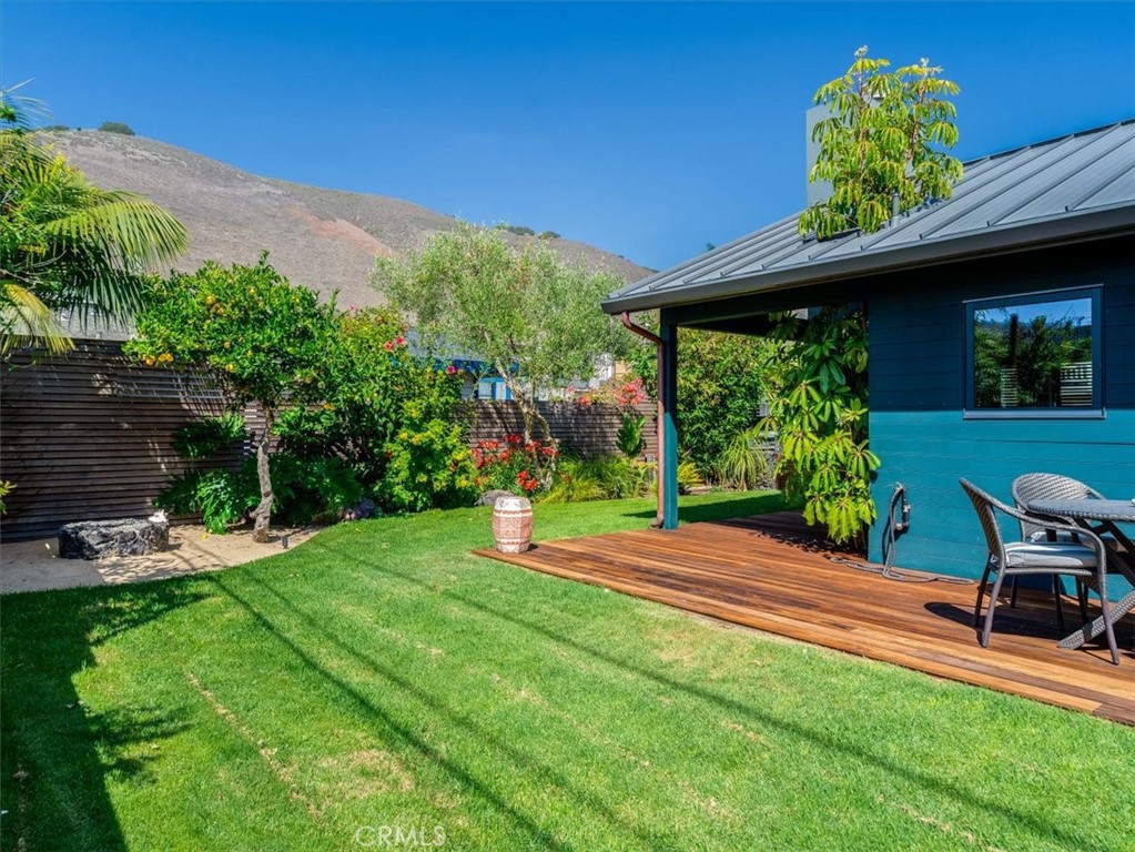 main property photo 28