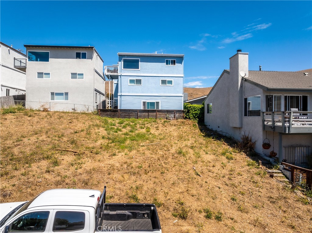 main property photo 6