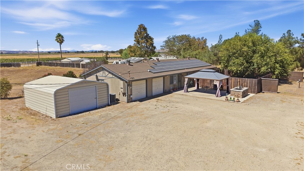 main property photo 37