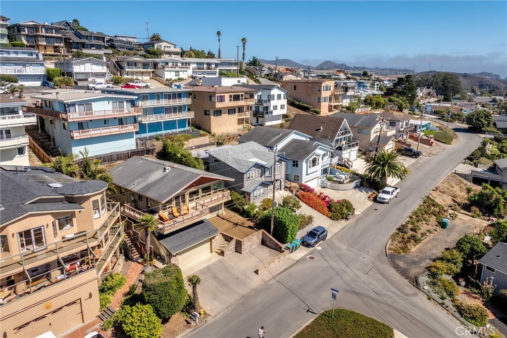 main property photo 35