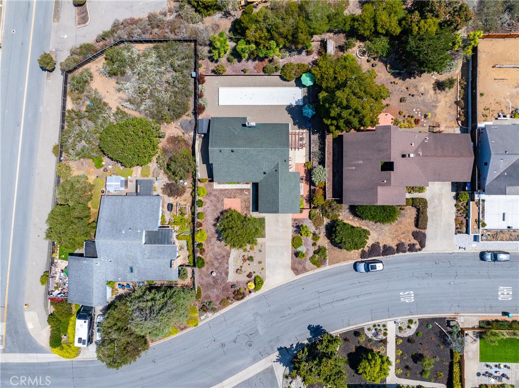 main property photo 33