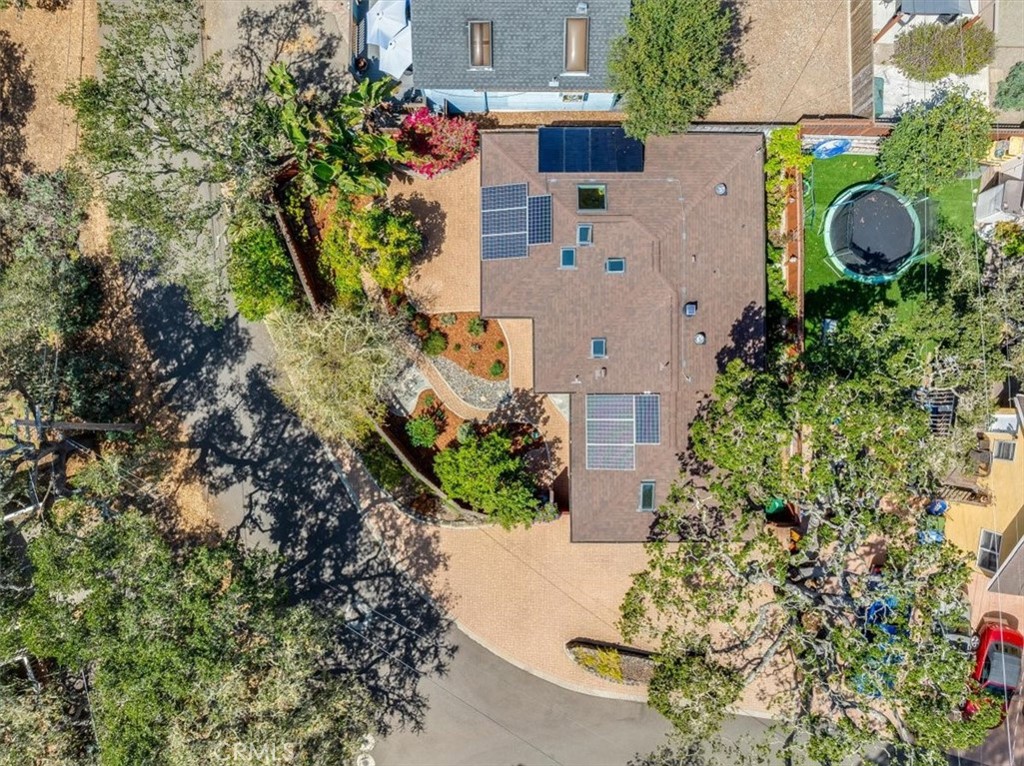 main property photo 47