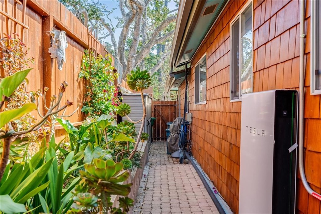 main property photo 48