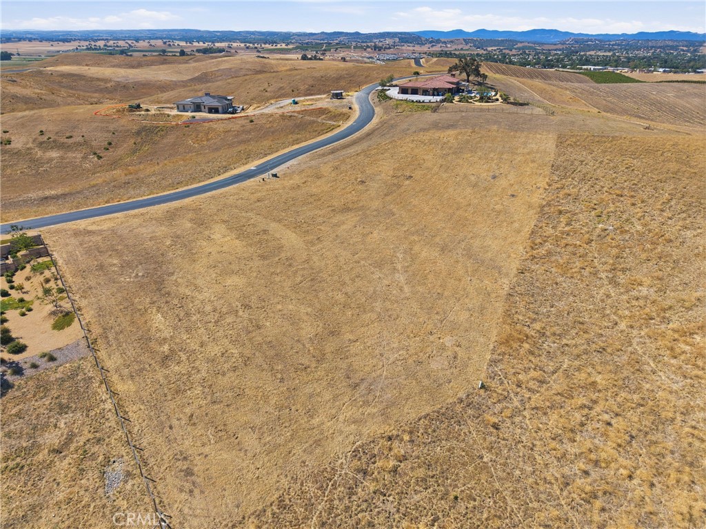 main property photo 7