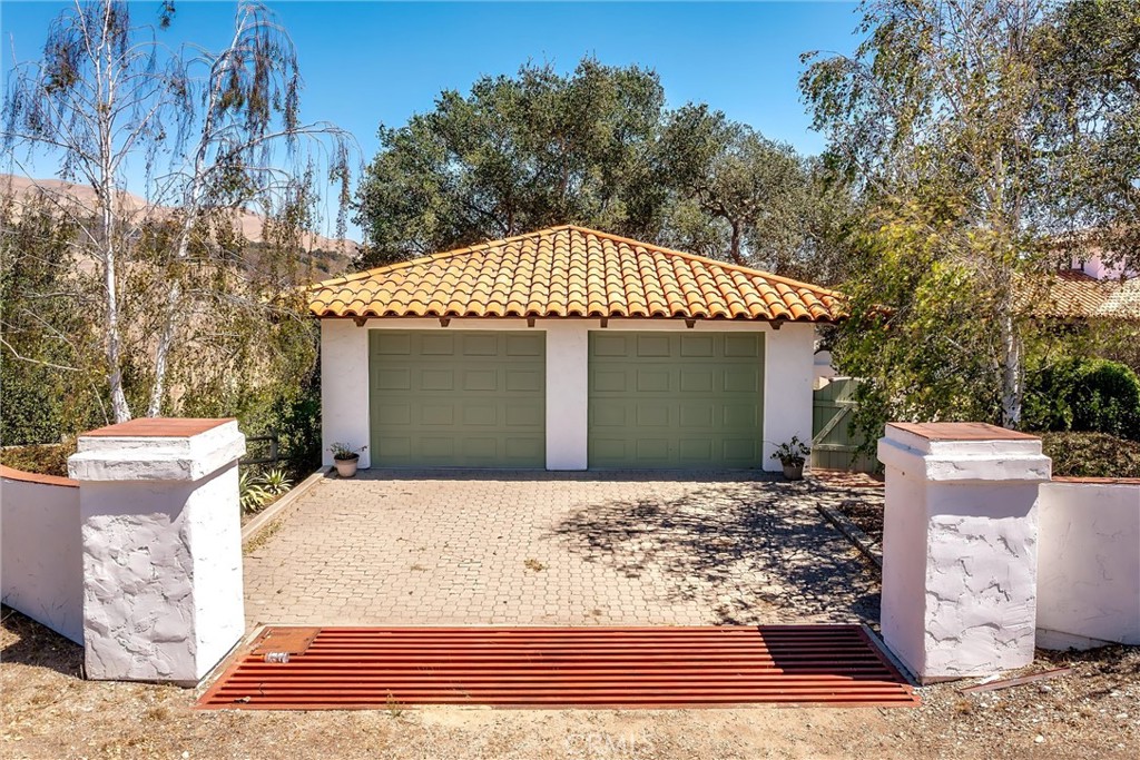 main property photo 49