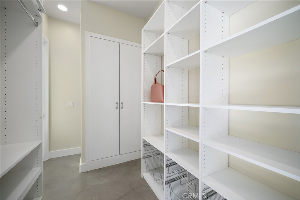 main property photo 64