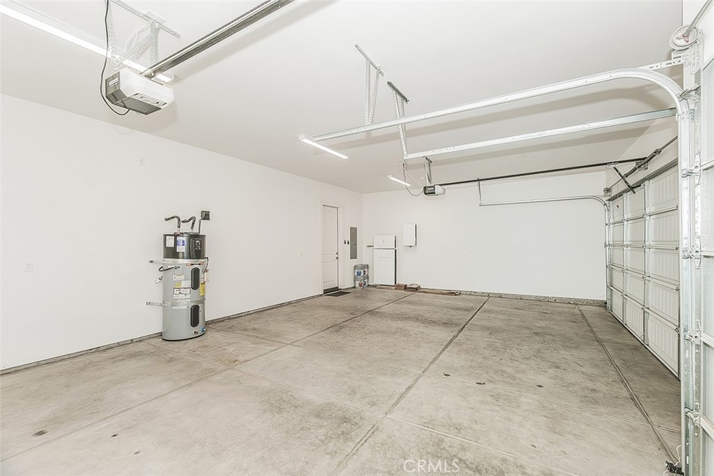 main property photo 50