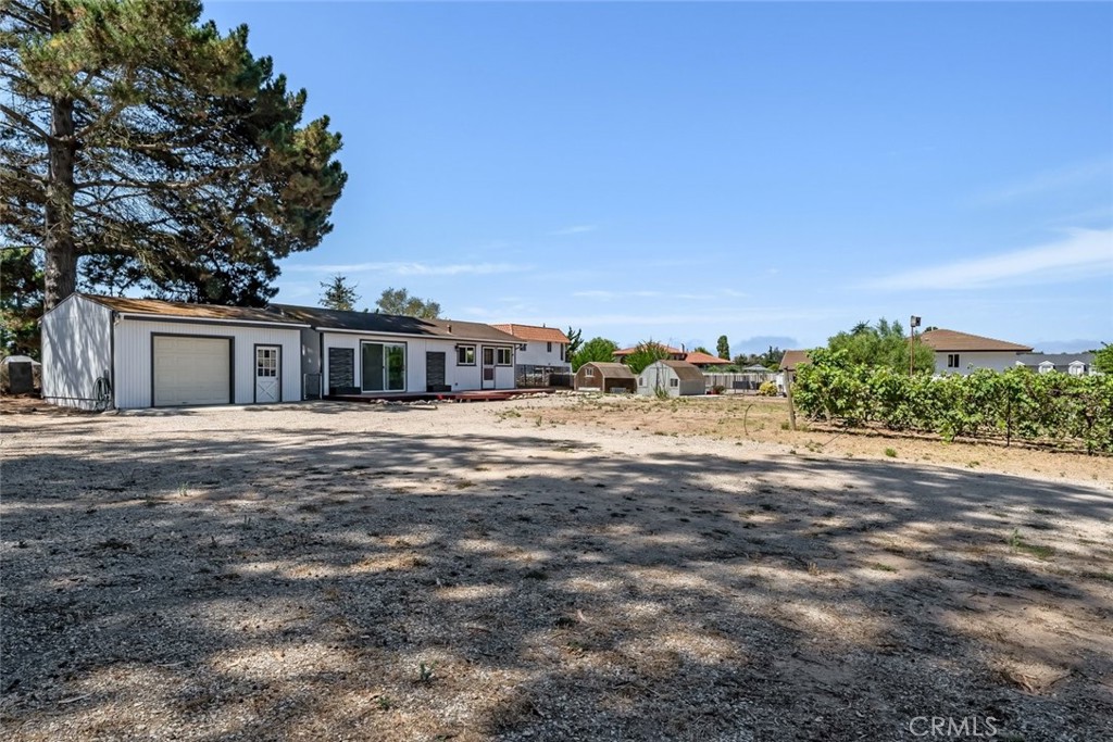 main property photo 27