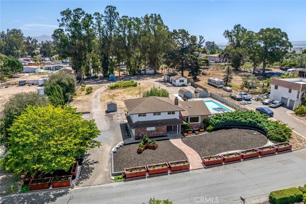 main property photo 59