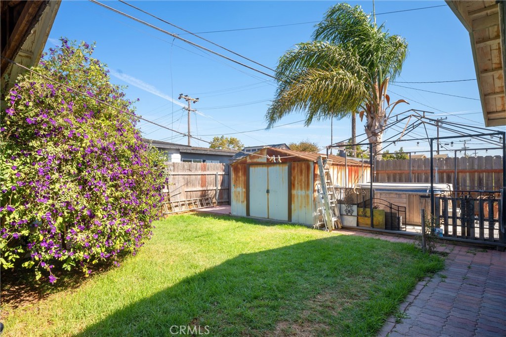 main property photo 14