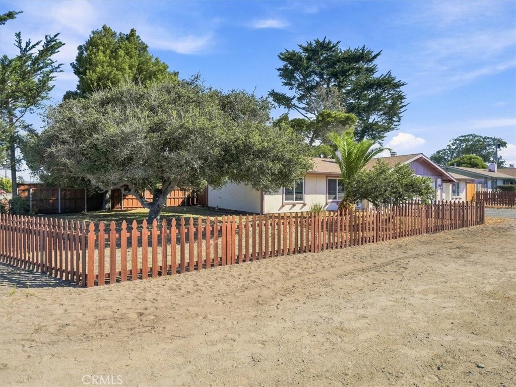 main property photo 29