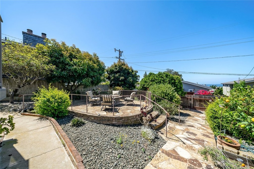 main property photo 18