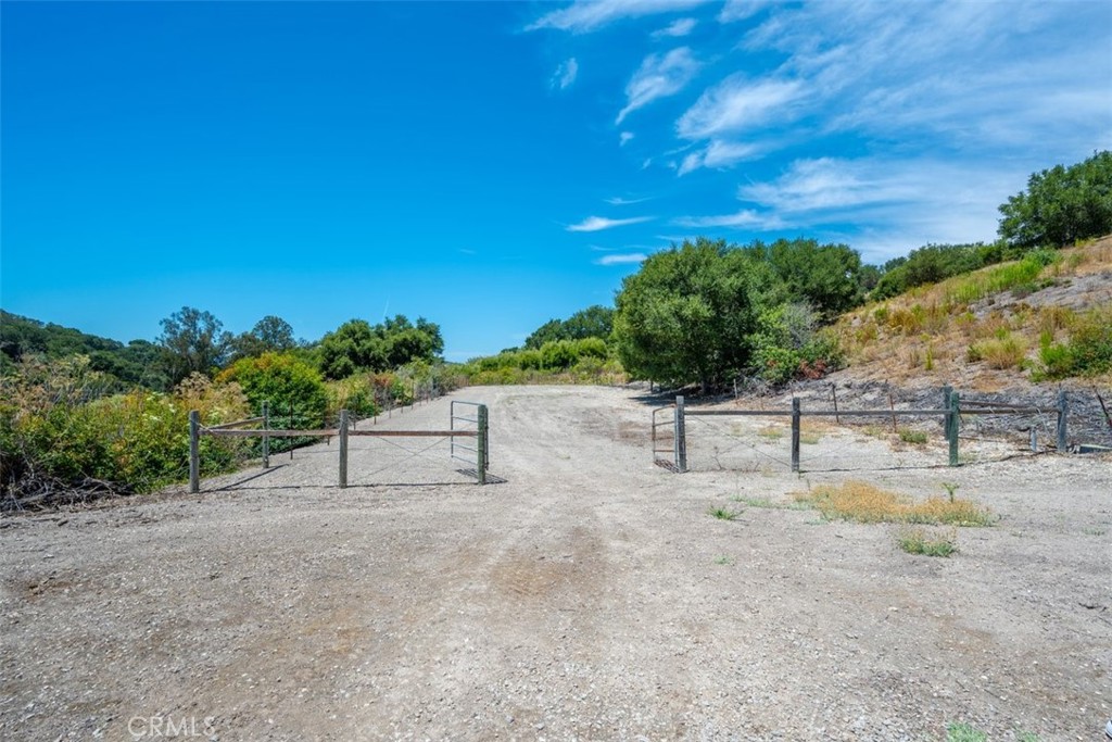 main property photo 41