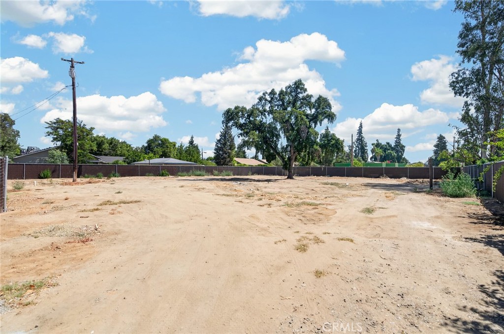 main property photo 38
