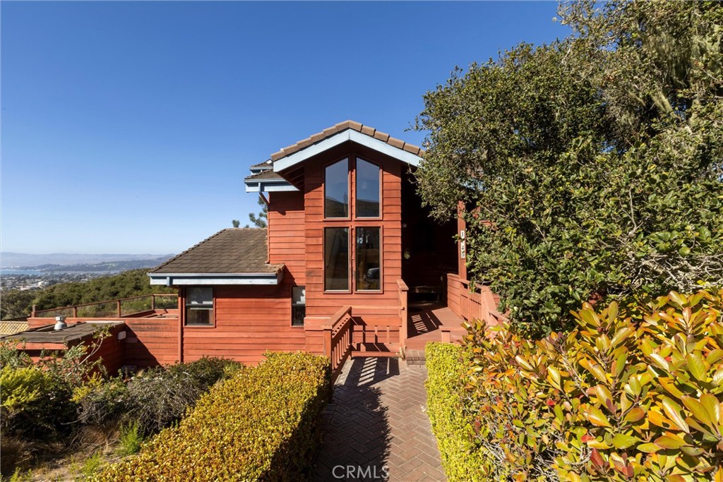 main property photo 10