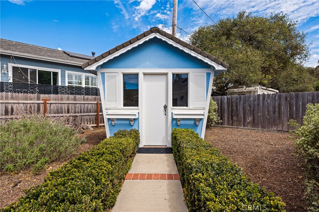 main property photo 35