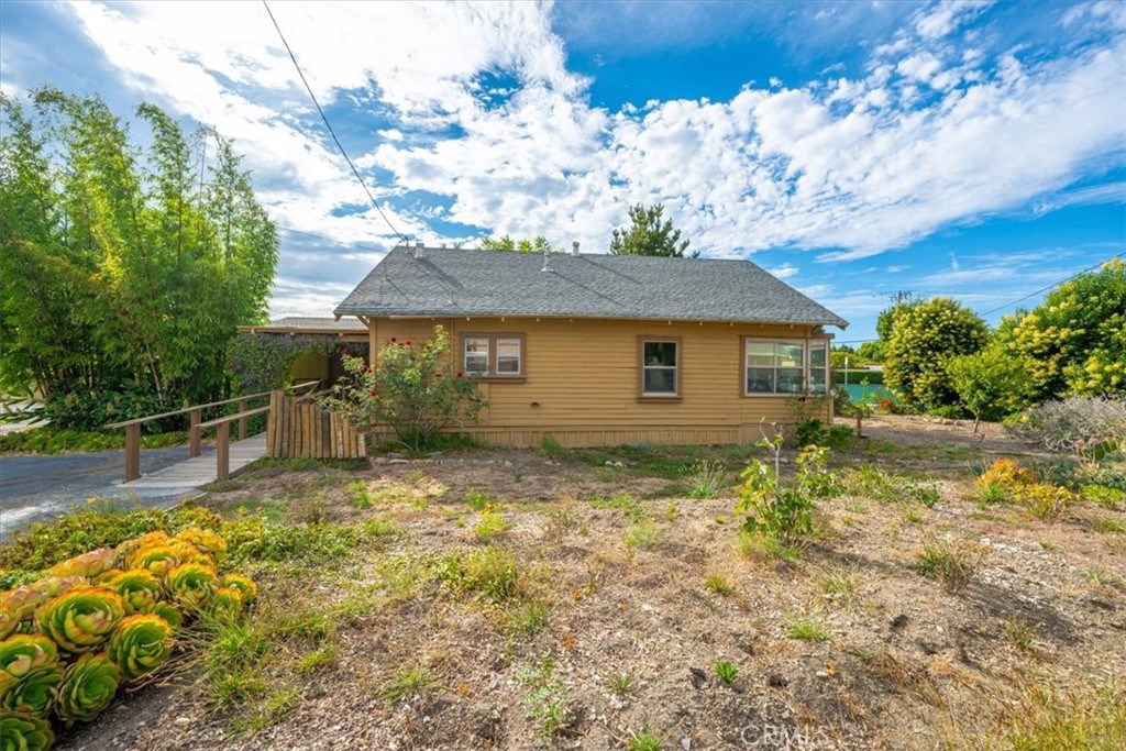 main property photo 10