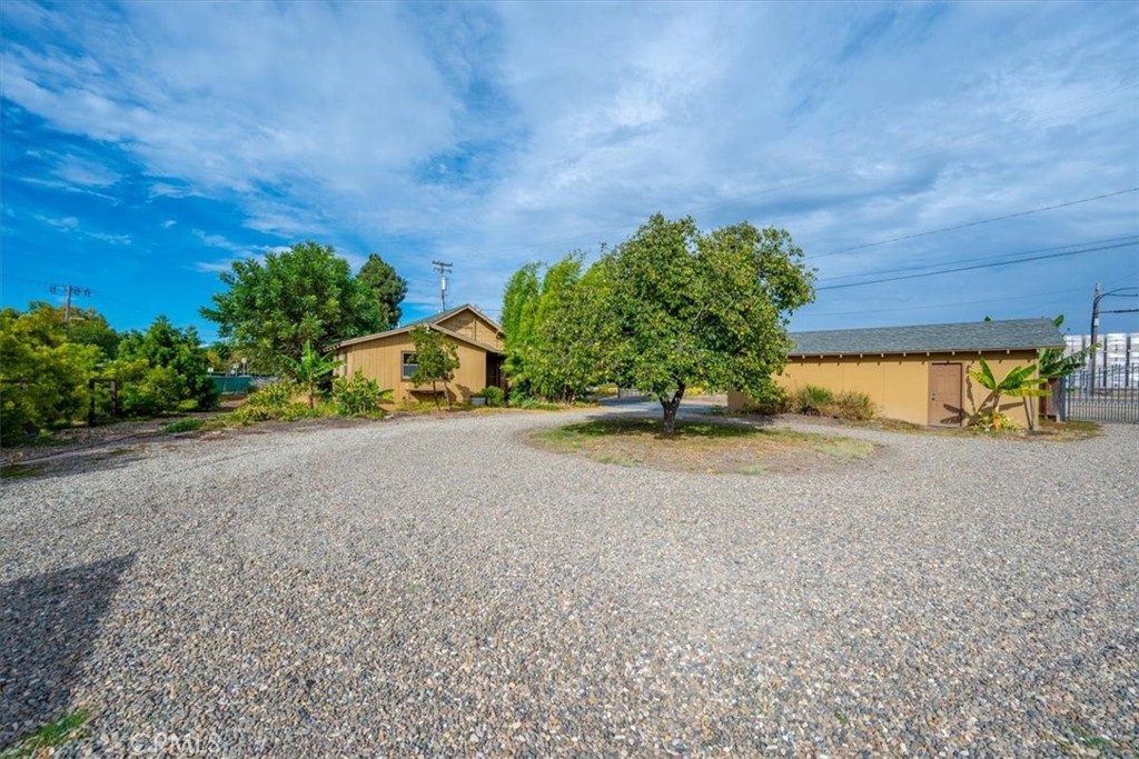 main property photo 44