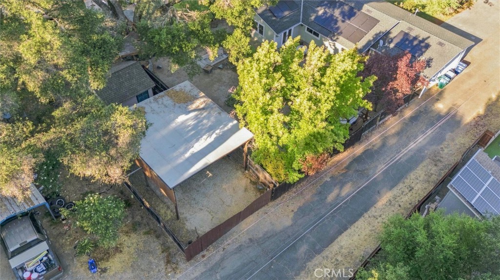 main property photo 38