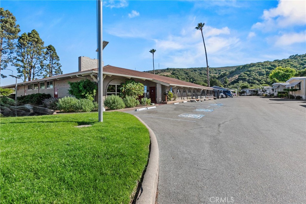 main property photo 31