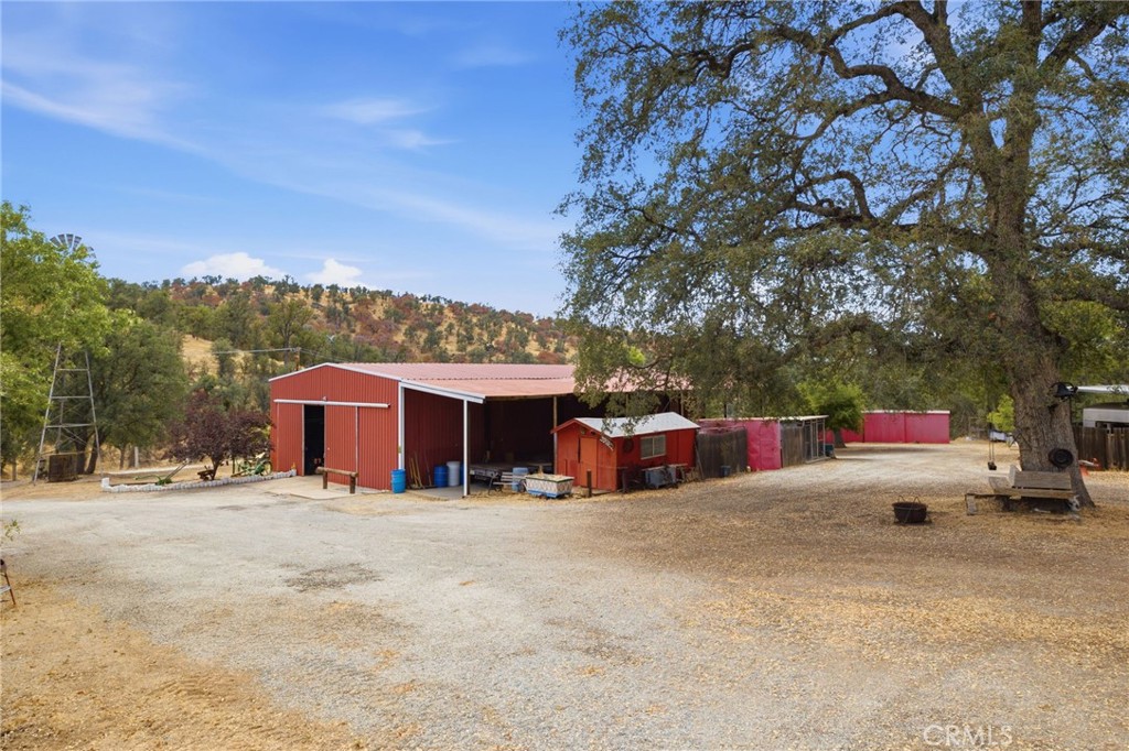 main property photo 31