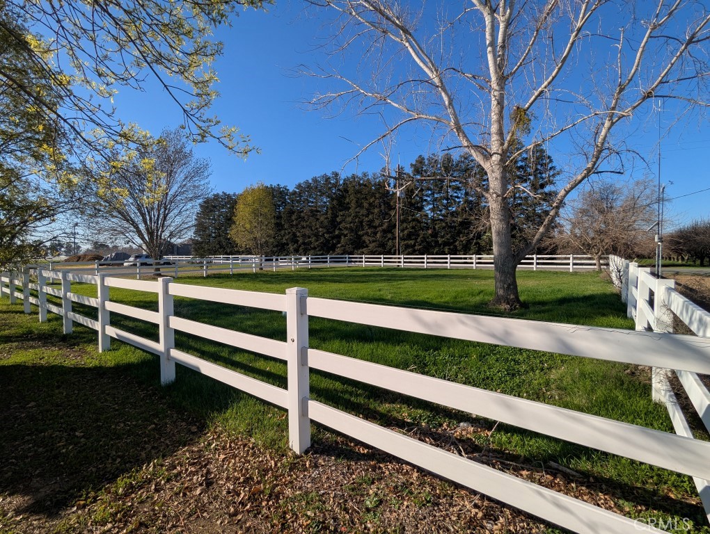 main property photo 25