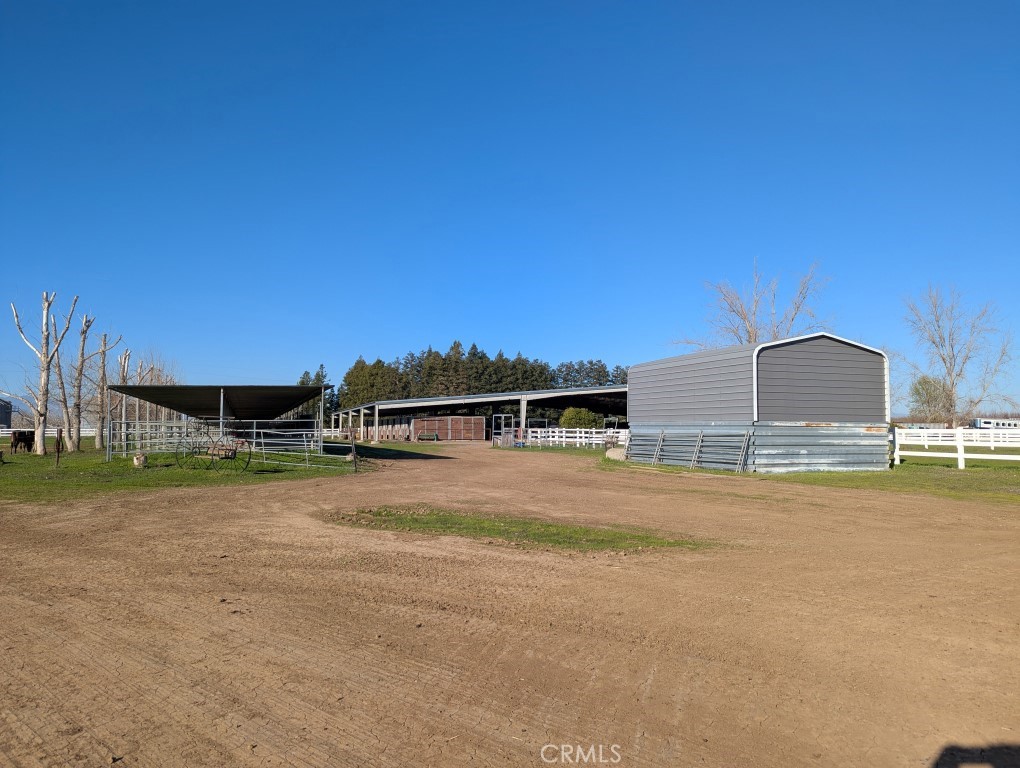 main property photo 32