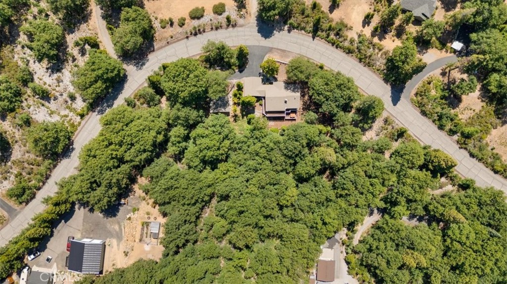 main property photo 31