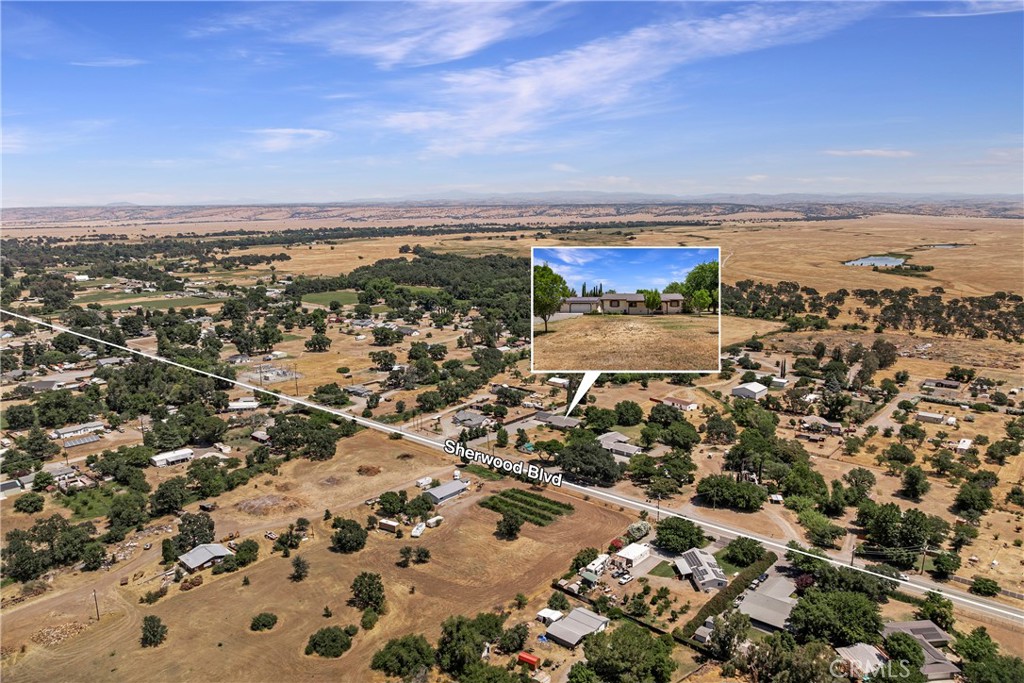 main property photo 23